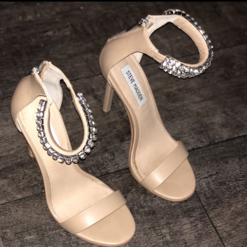 Steve Madden tan heel